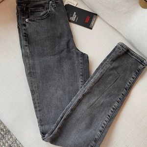 Charcoal 721 Levi’s
